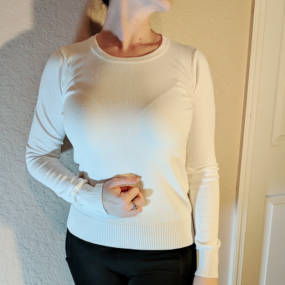 Sweet Romeo white long sleeves shirt size M